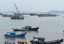 Điều kiện của người lái phương tiện đường thủy nội địa