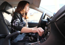 Khám sức khỏe định kỳ đối với người hành nghề lái xe ô tô gồm nội dung gì?